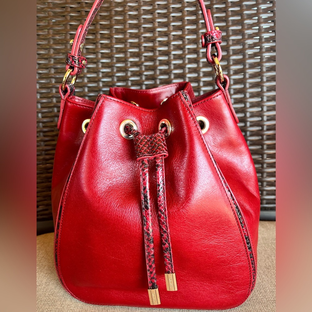 NWT Brahmin Melinda in  EMBRACE DIETRICH Smooth Leather Bucket Bag